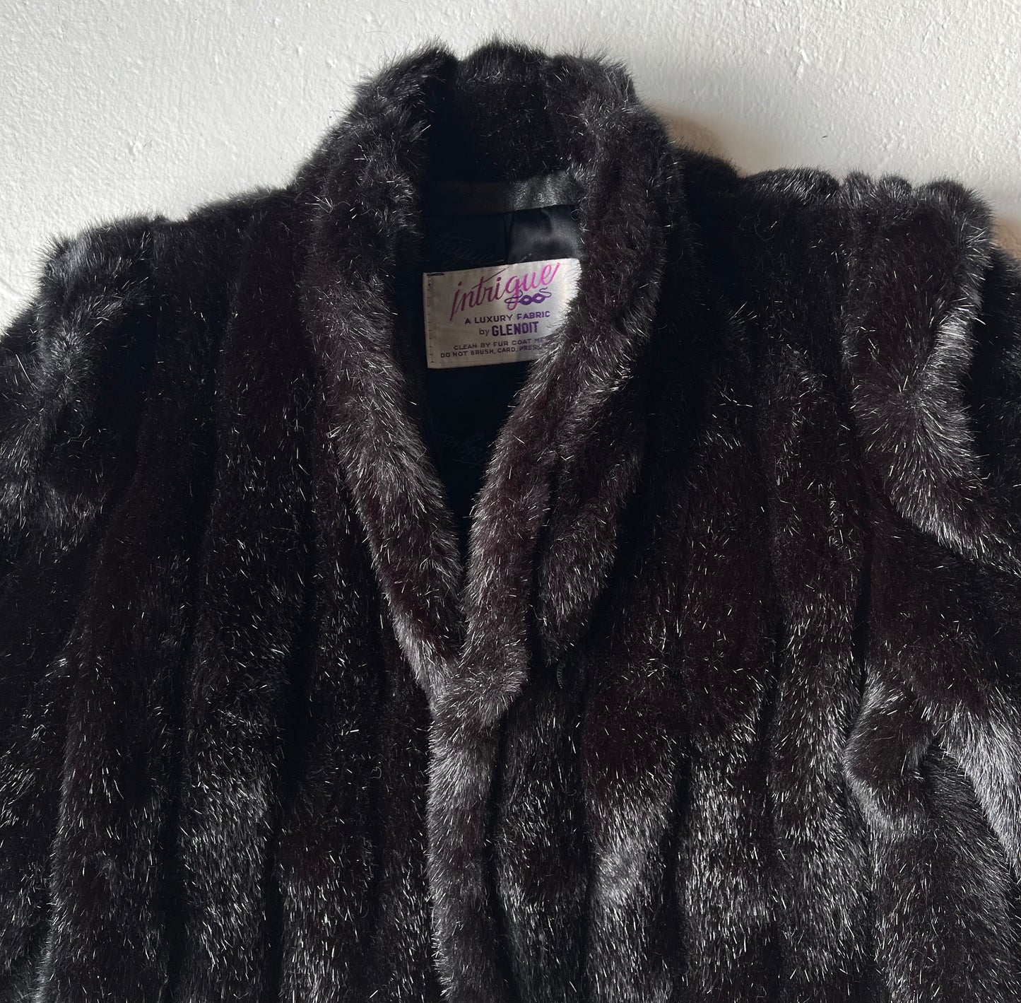 Edgy Goth Punk Alt Fashion - Vintage Intrigue Black Faux Fur Coat - Size Small