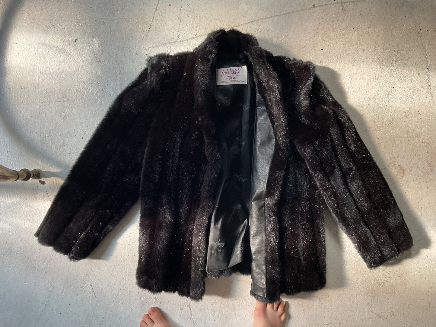 Edgy Goth Punk Alt Fashion - Vintage Intrigue Black Faux Fur Coat - Size Small